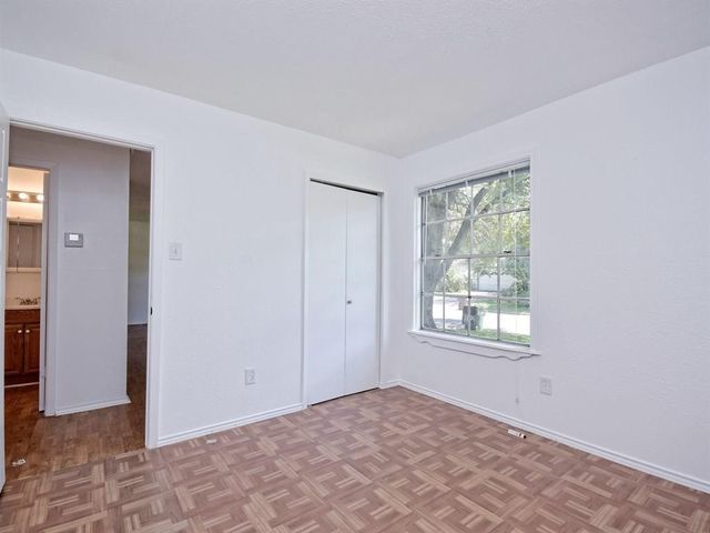1604 Parkside CIR, Round Rock, TX 78664