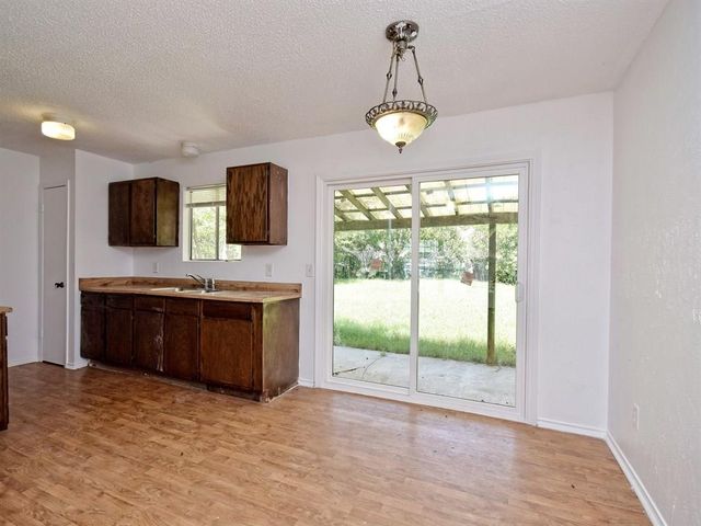 1604 Parkside CIR, Round Rock, TX 78664