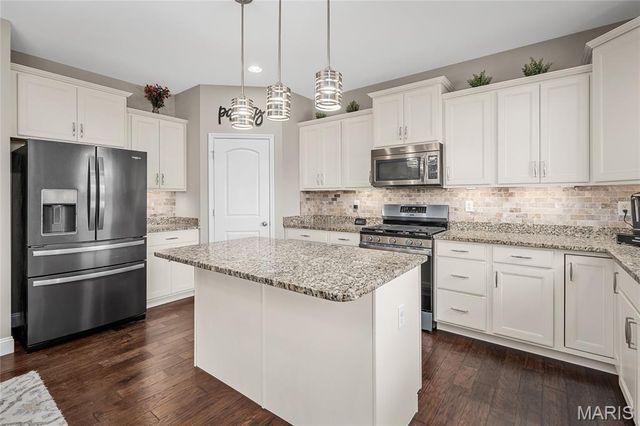 267 Oakhurst Circle, O'fallon, MO 63368