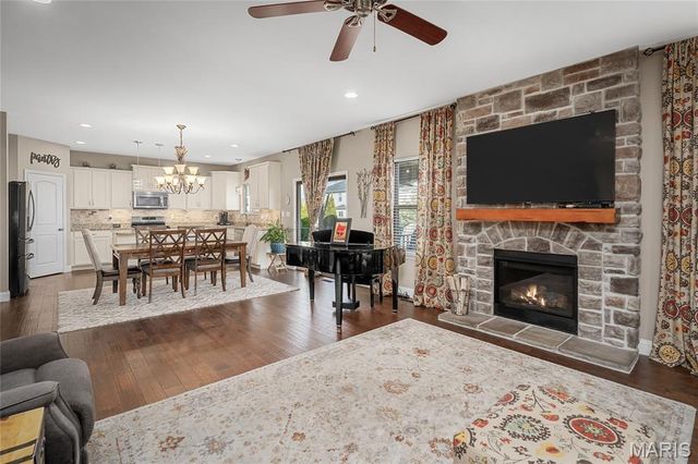 267 Oakhurst Circle, O'fallon, MO 63368