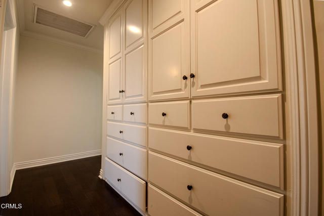 4635 Cartwright Avenue, Los Angeles, CA 91602