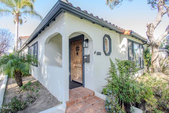 4635 Cartwright Avenue, Los Angeles, CA 91602