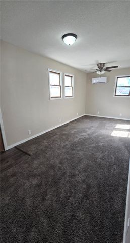 413 E 4th Street S, Newton, IA 50208