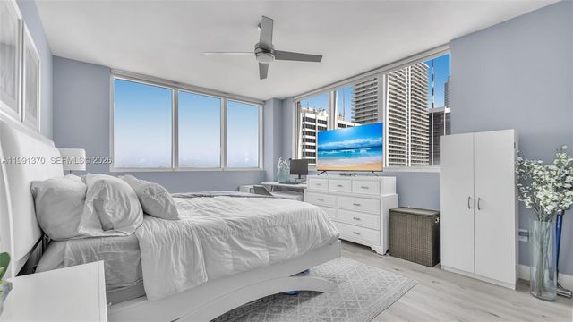 253 NE 2nd St 2209, Miami, FL 33132