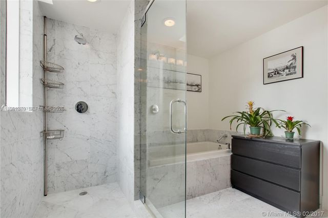 253 NE 2nd St 2209, Miami, FL 33132