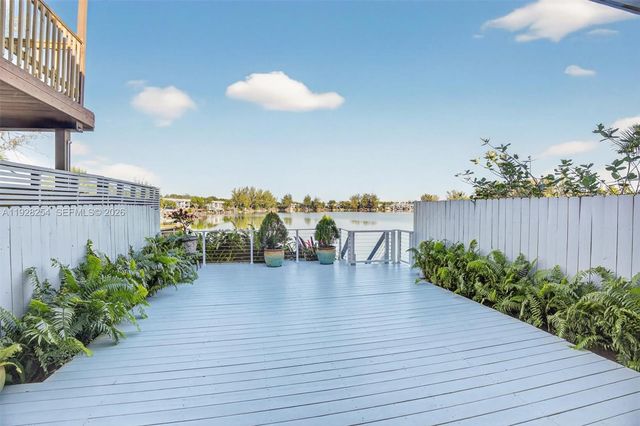 7043 SW 53rd Ln, Miami, FL 33155