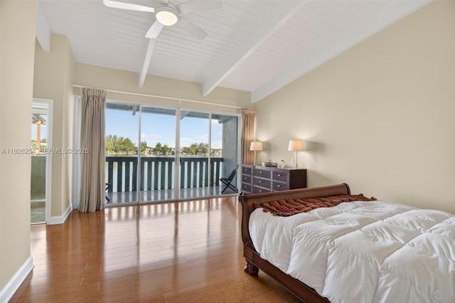 7043 SW 53rd Ln, Miami, FL 33155