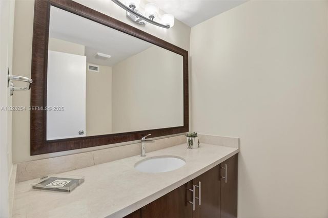 7043 SW 53rd Ln, Miami, FL 33155