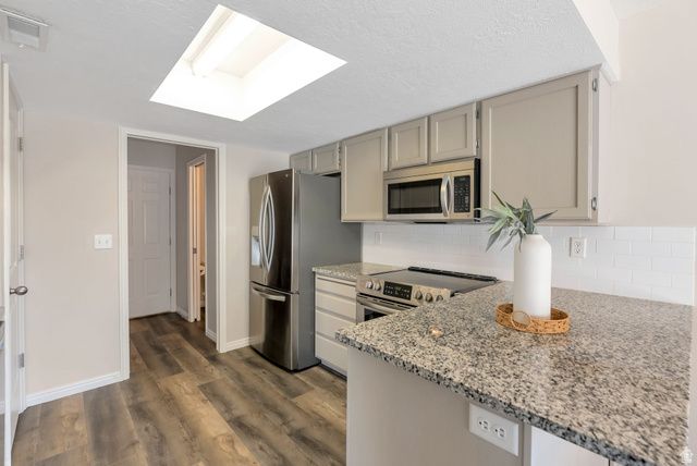 2491 N CHARLESTON AVE, Harrisville, UT 84404