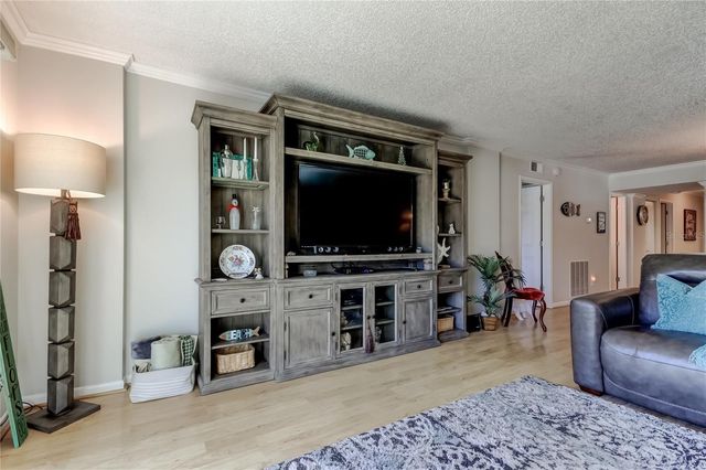 650 ISLAND WAY 206, Clearwater Beach, FL 33767