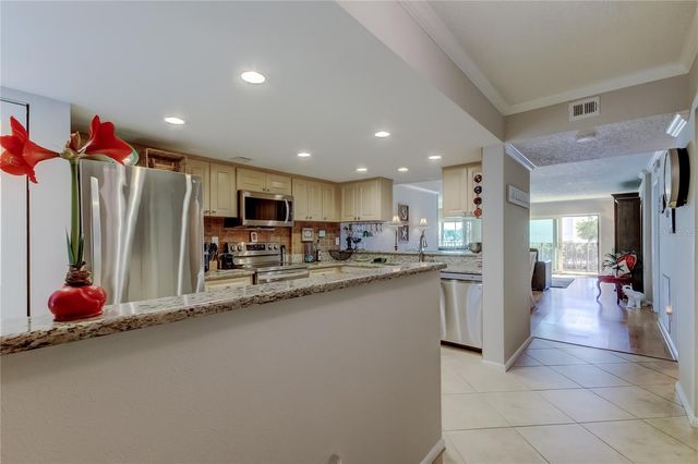 650 ISLAND WAY 206, Clearwater Beach, FL 33767
