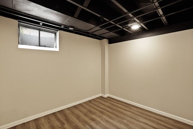 1107 W 63rd Avenue, Merrillville, IN 46410