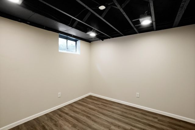 1107 W 63rd Avenue, Merrillville, IN 46410