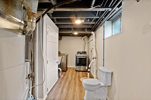 1107 W 63rd Avenue, Merrillville, IN 46410