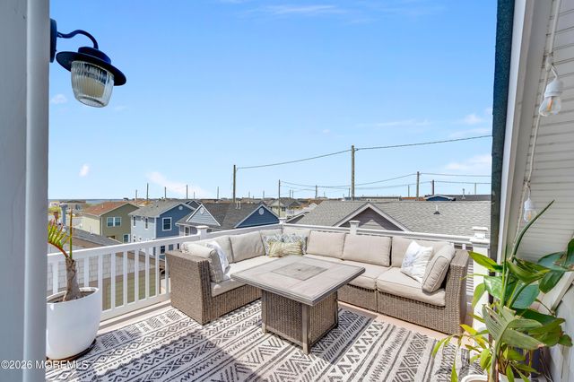 105 W Channel Way, Lavallette, NJ 08735