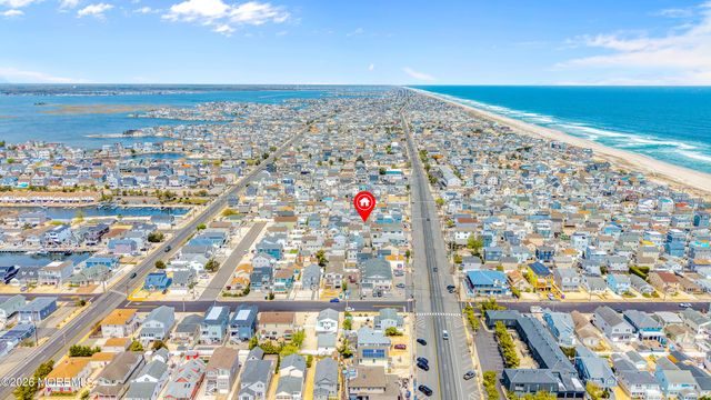 105 W Channel Way, Lavallette, NJ 08735