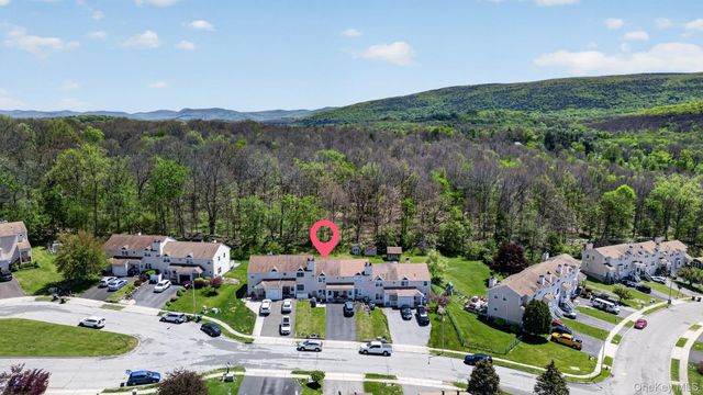 8 Franklin Place, Washingtonville, NY 10992