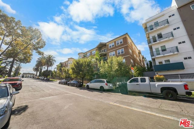 917 S New Hampshire Avenue 202, Los Angeles, CA 90006