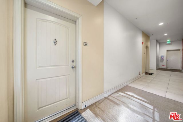 917 S New Hampshire Avenue 202, Los Angeles, CA 90006