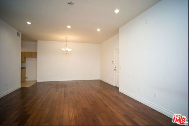 917 S New Hampshire Avenue 202, Los Angeles, CA 90006