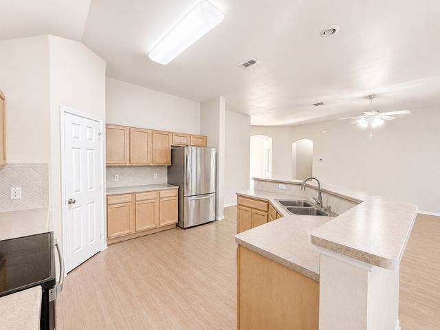 1759 Ridgemar Drive, Grand Prairie, TX 75051