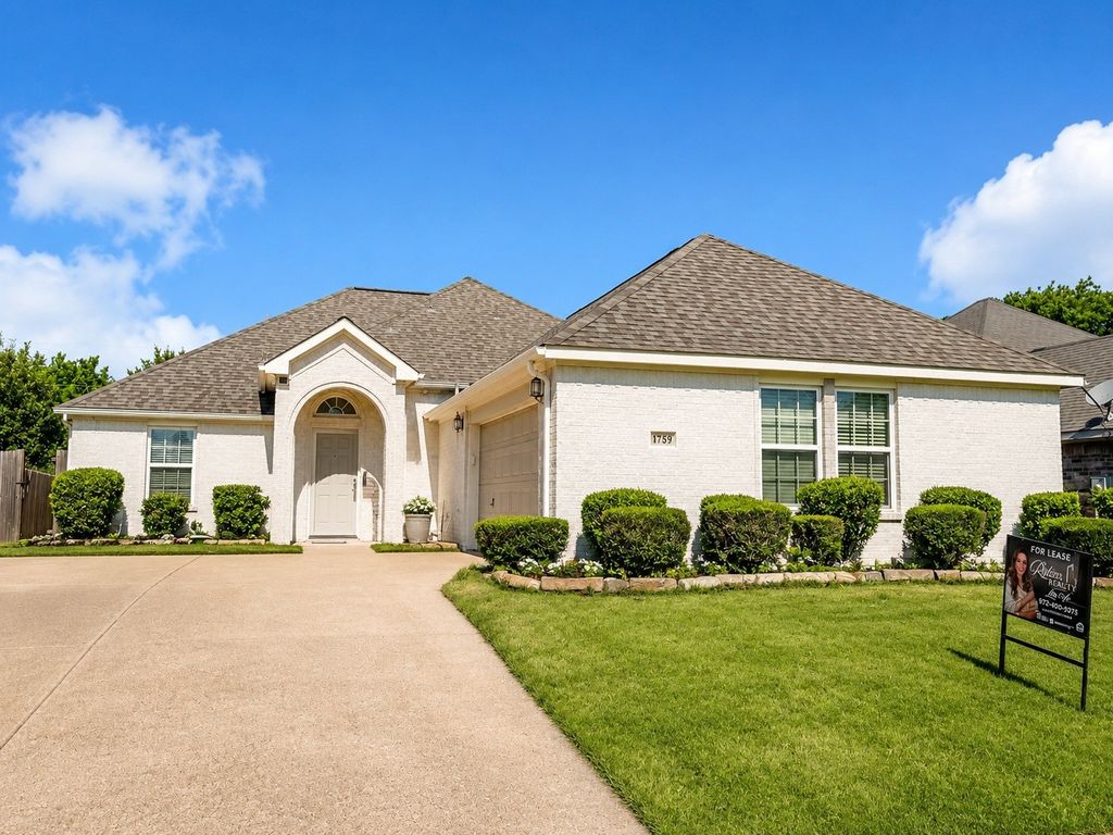 1759 Ridgemar Drive, Grand Prairie, TX 75051