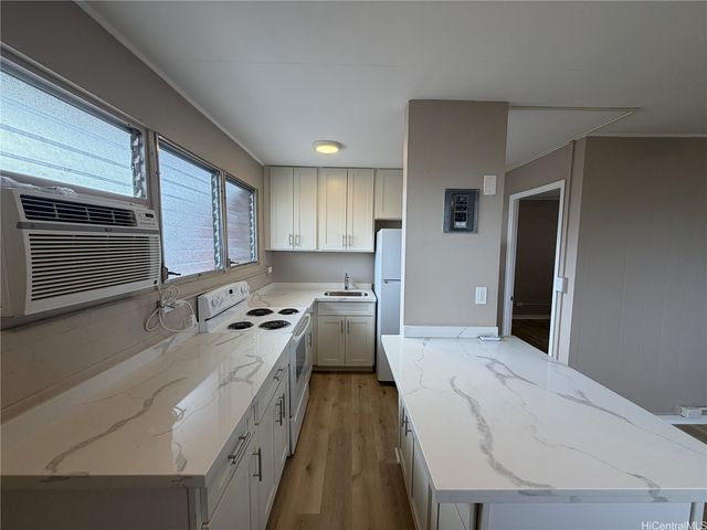 733 Coolidge Street 207, Honolulu, HI 96826