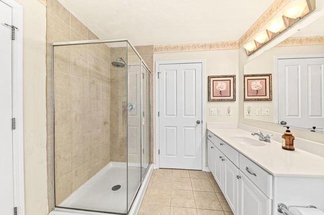 N51W27864 N Courtland CIRCLE, Pewaukee, WI 53072