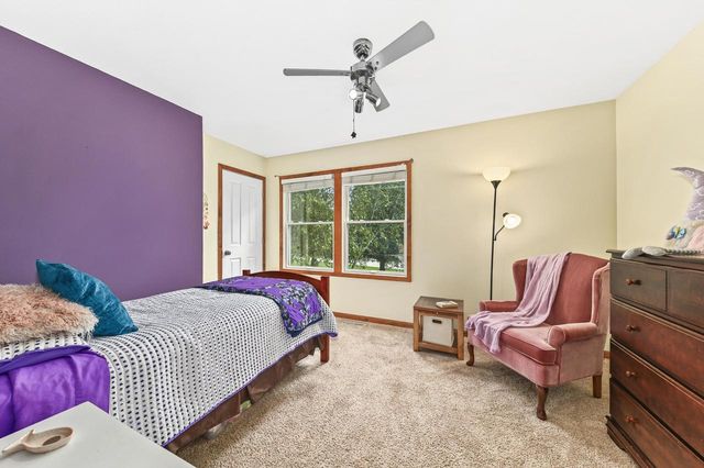N51W27864 N Courtland CIRCLE, Pewaukee, WI 53072