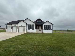 465 S Stoney Creek St, Clearwater, KS 67026