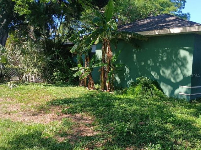 1104 67TH AVENUE W, Bradenton, FL 34207