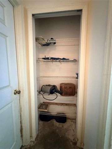 1104 67TH AVENUE W, Bradenton, FL 34207