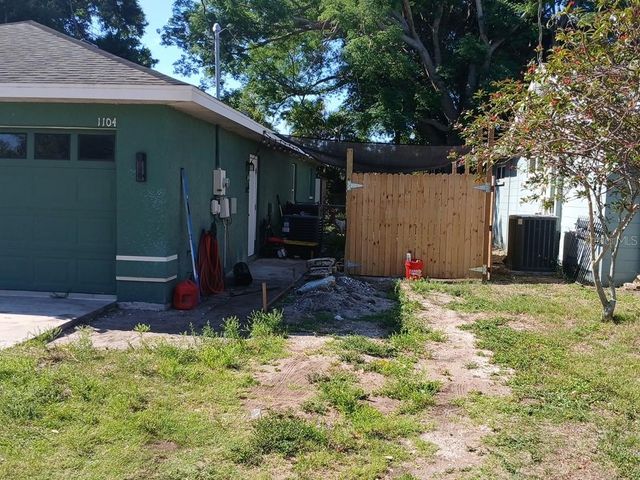 1104 67TH AVENUE W, Bradenton, FL 34207
