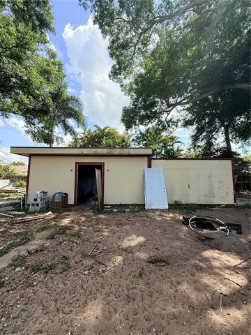 1104 67TH AVENUE W, Bradenton, FL 34207