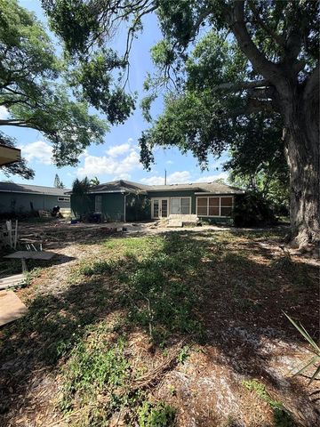 1104 67TH AVENUE W, Bradenton, FL 34207