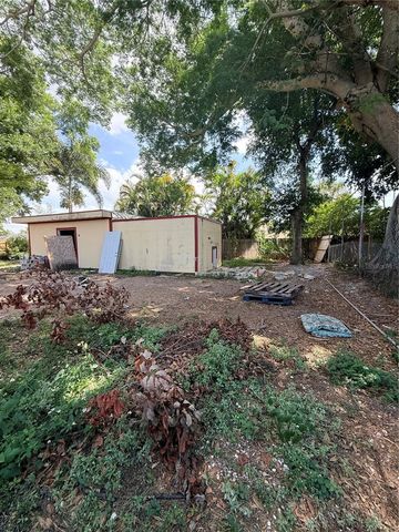 1104 67TH AVENUE W, Bradenton, FL 34207