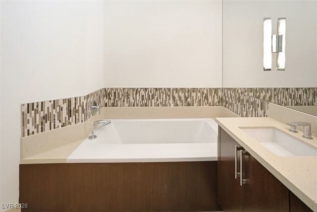 7146 Mission Hills Drive, Las Vegas, NV 89113