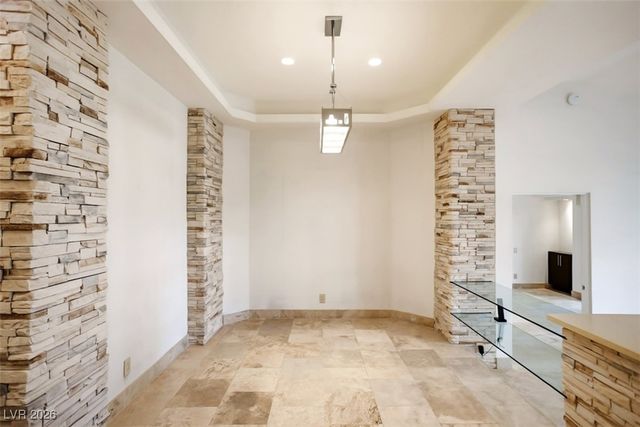 7146 Mission Hills Drive, Las Vegas, NV 89113