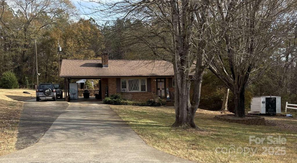 3289 Pine Tree Street, Lincolnton, NC 28092