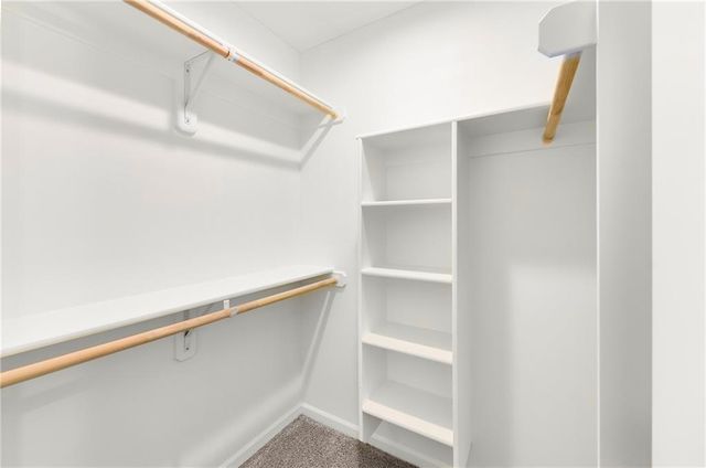 2216 Pemberton Drive, Harrisonville, MO 64701