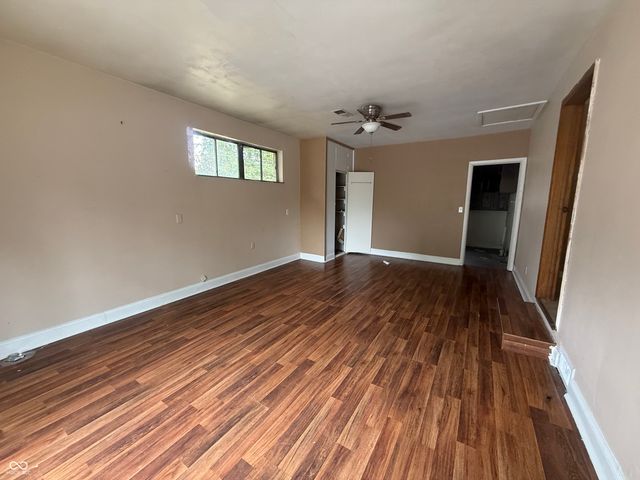 7050 Rockville Road, Indianapolis, IN 46214