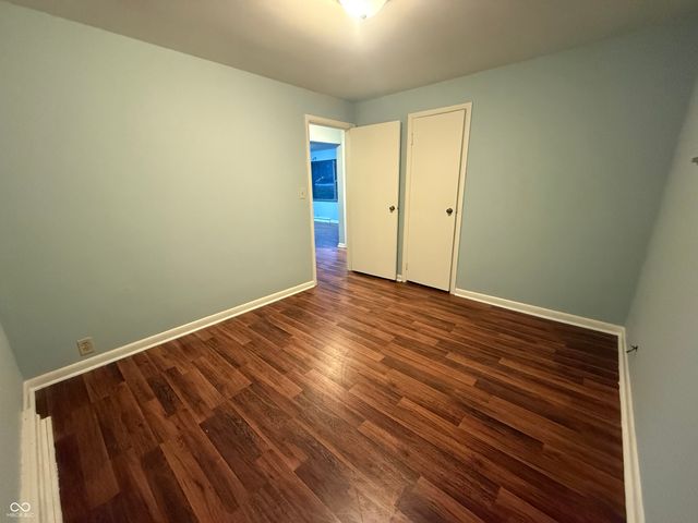 7050 Rockville Road, Indianapolis, IN 46214