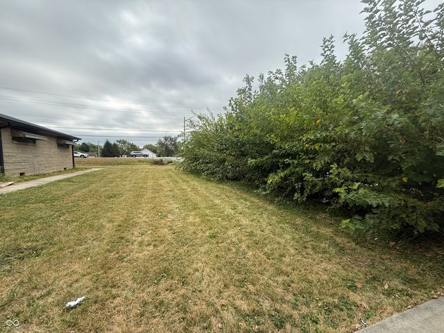 7050 Rockville Road, Indianapolis, IN 46214