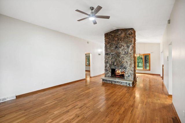 15700 Logarto Lane, Burnsville, MN 55306