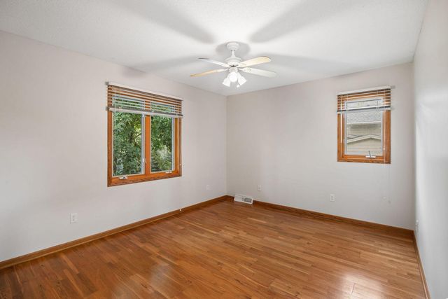 15700 Logarto Lane, Burnsville, MN 55306