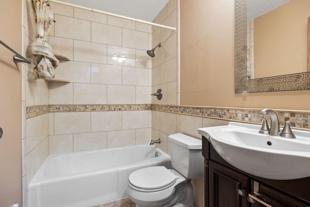 15700 Logarto Lane, Burnsville, MN 55306
