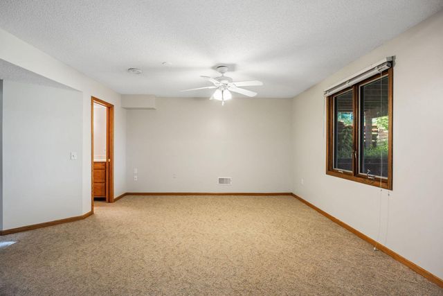 15700 Logarto Lane, Burnsville, MN 55306