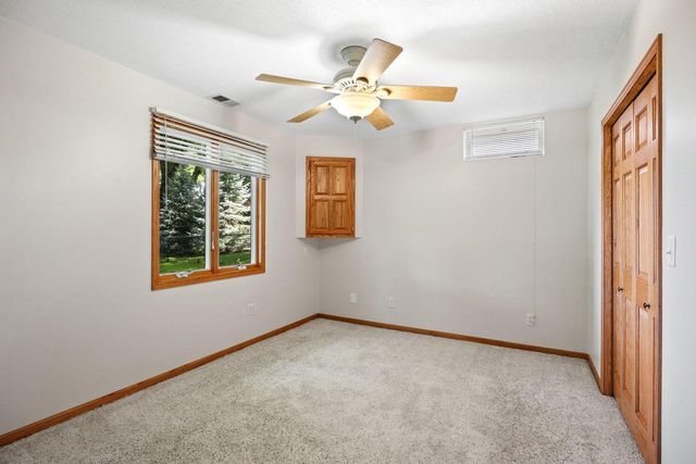 15700 Logarto Lane, Burnsville, MN 55306