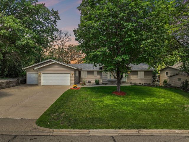 15700 Logarto Lane, Burnsville, MN 55306