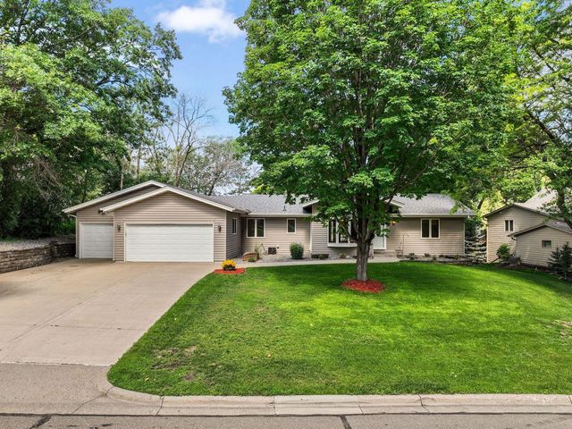 15700 Logarto Lane, Burnsville, MN 55306